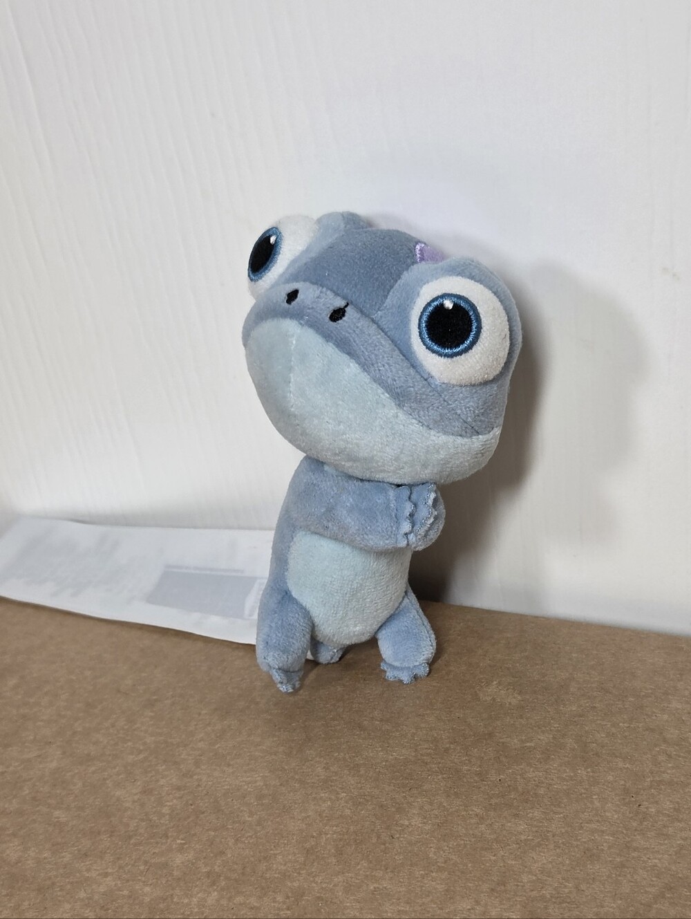 Disney Parks Frozen 2 Bruni Plush Magnetic Hands 5" Plush Toy Doll
